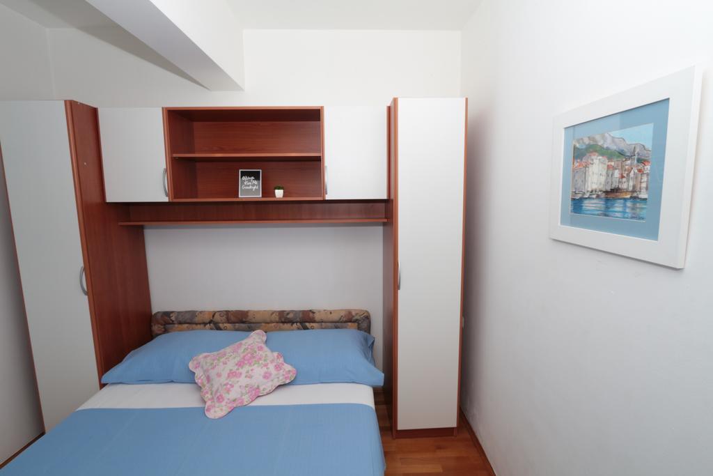 Central Beach Apartment Makarska Bilik gambar